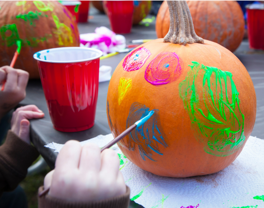 Register now for our children's pumpkin-decorating event!